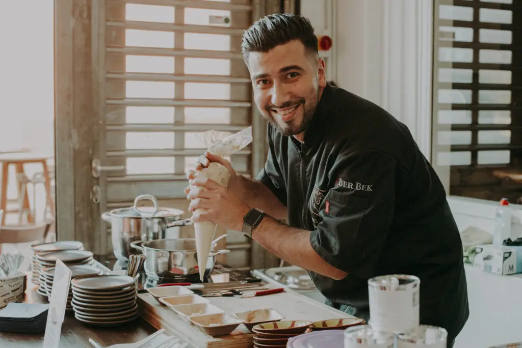 Privatkoch Düsseldorf kocht bei Dinner zuhause